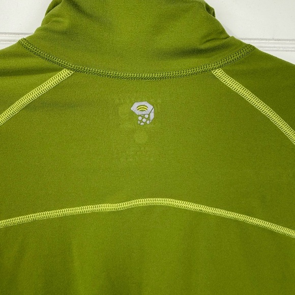 Mountain Hardwear green zippered pullover long sleeved shirt. Size Medium. - Picture 2 of 7
